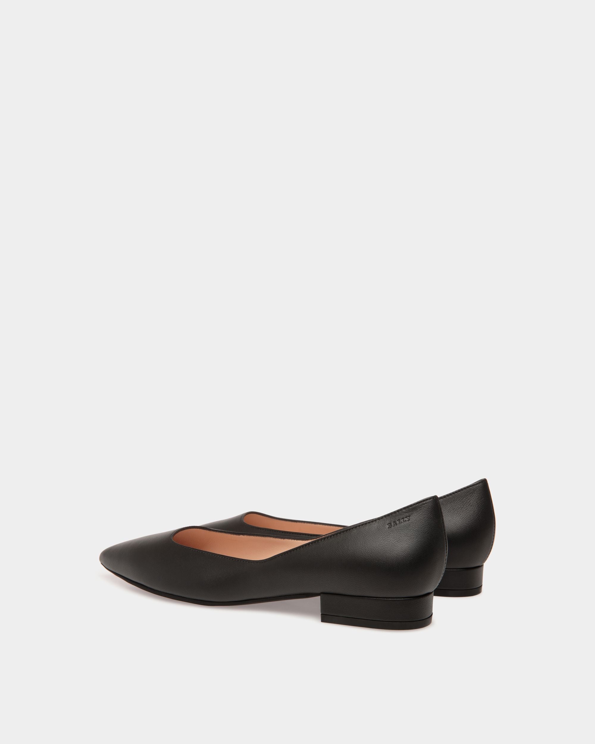 Pump In Black Leather - Women's - Bally - 03