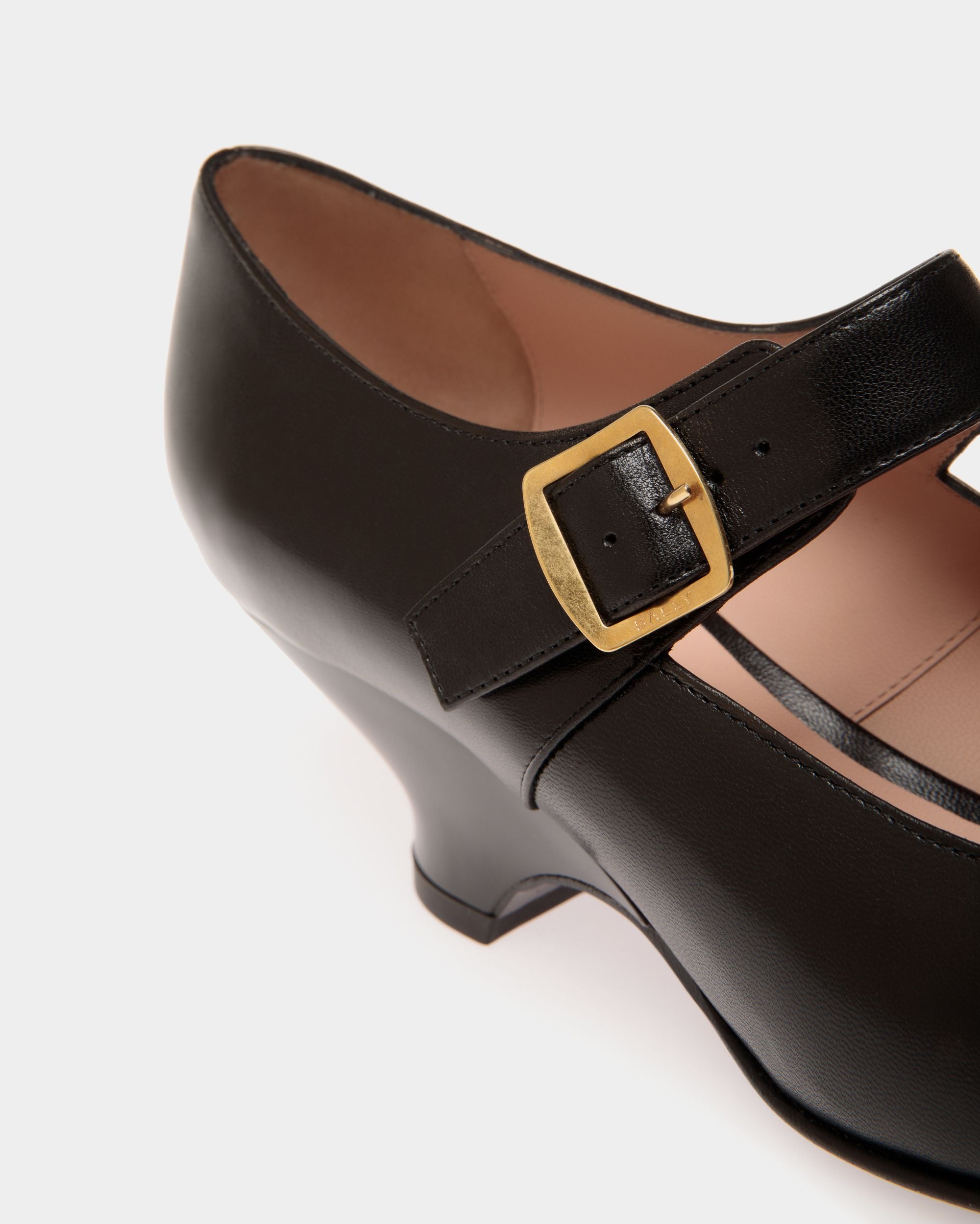 Glendy Pump in Black Leather - Mujer - Bally - 05
