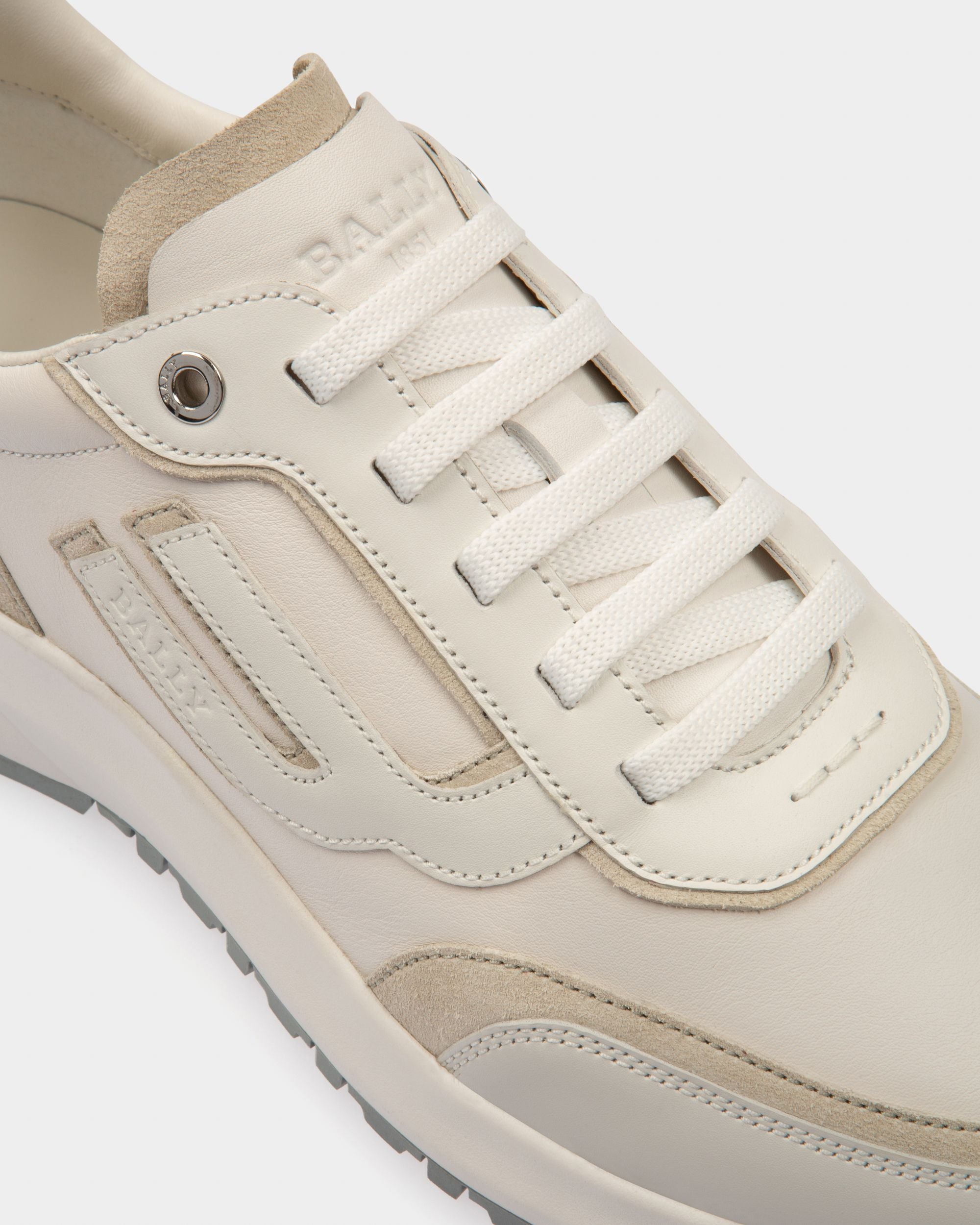 Demmy Zapatillas En Piel De Color Blanco Y Blanco Empolvado - Mujer - Bally - 04