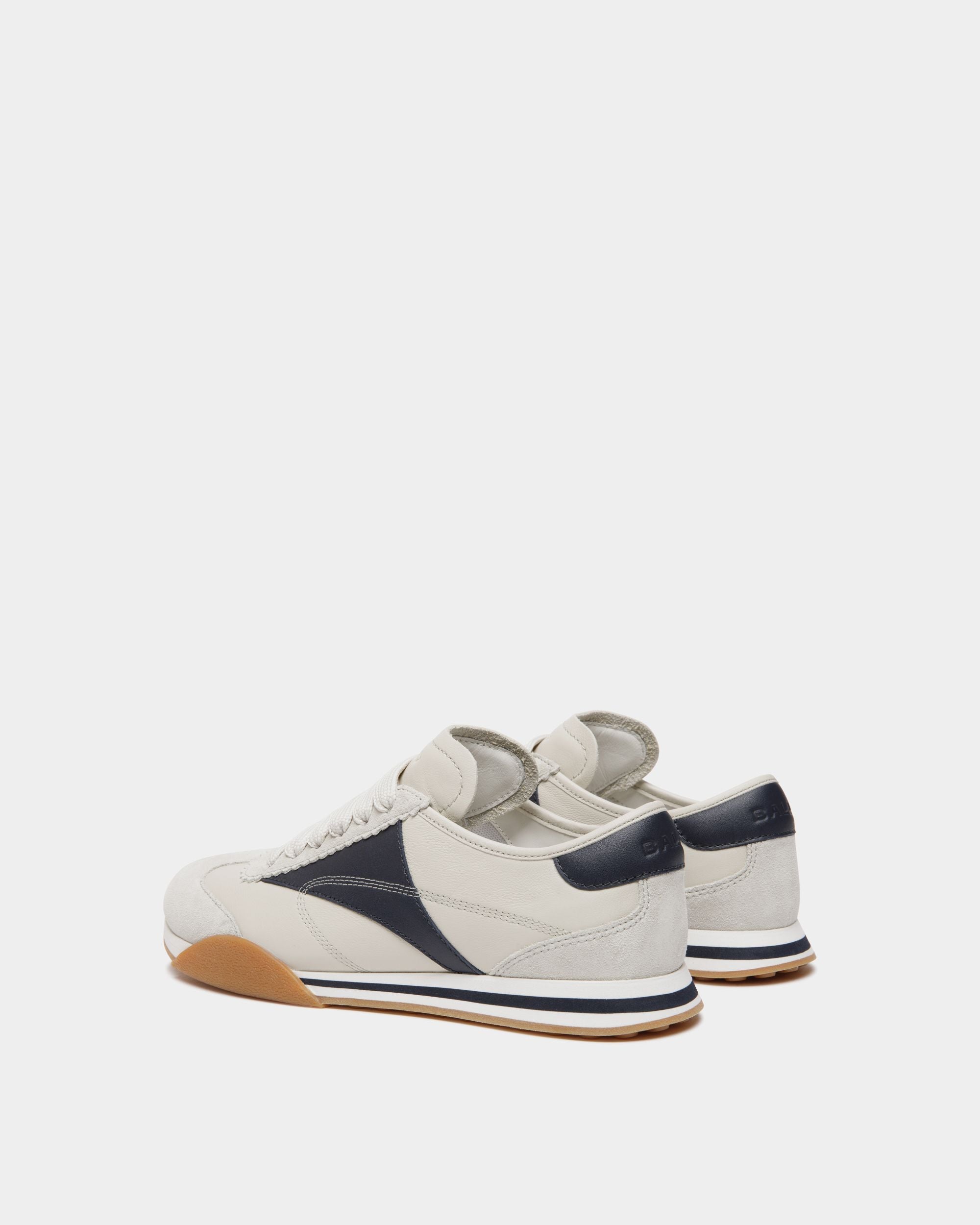 Sussex Sneaker En Cuero Blanco Y Navy Blue - Mujer - Bally - 03