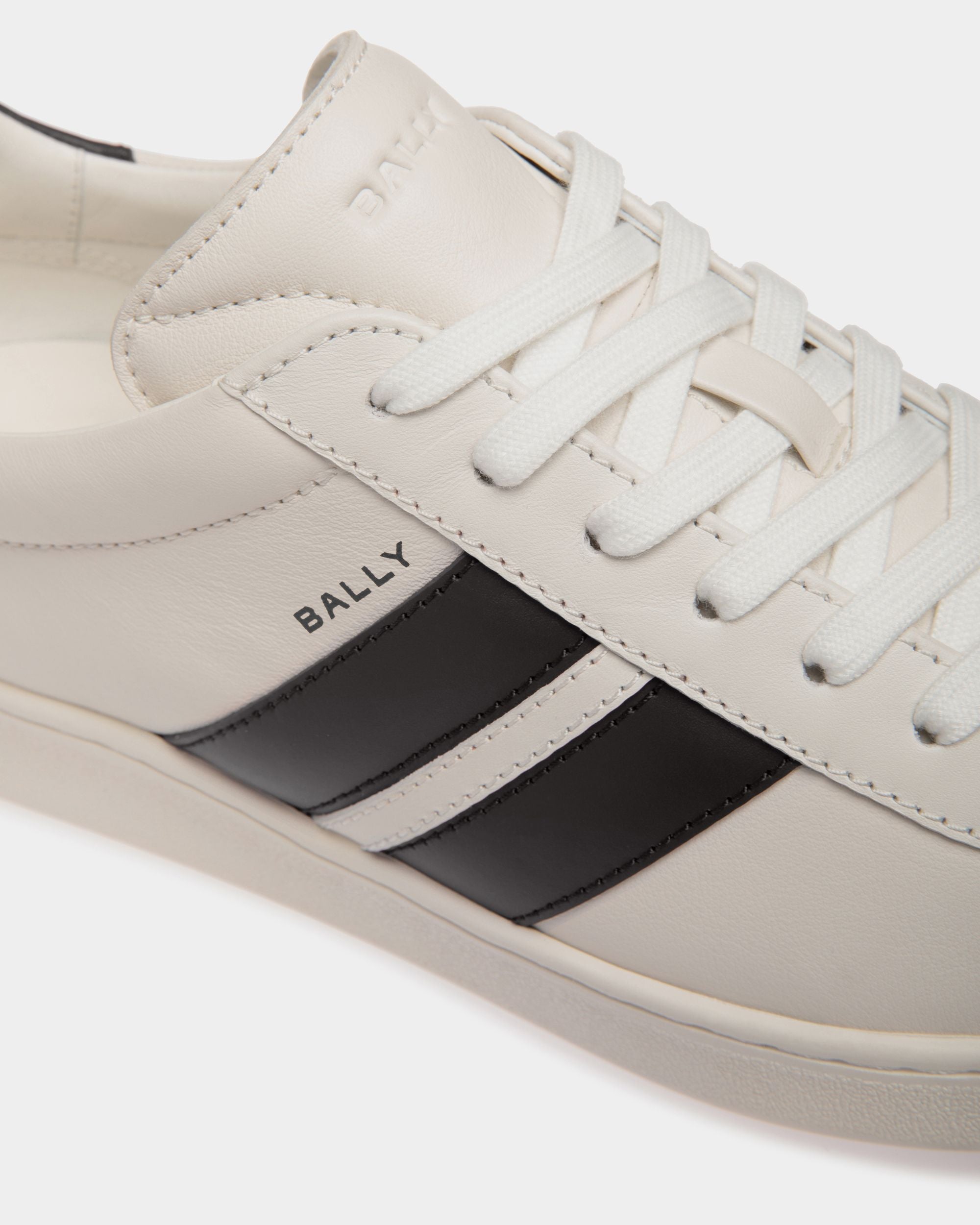 Zapatilla Tennis De Piel Blanca Y Negra - Mujer - Bally - 06