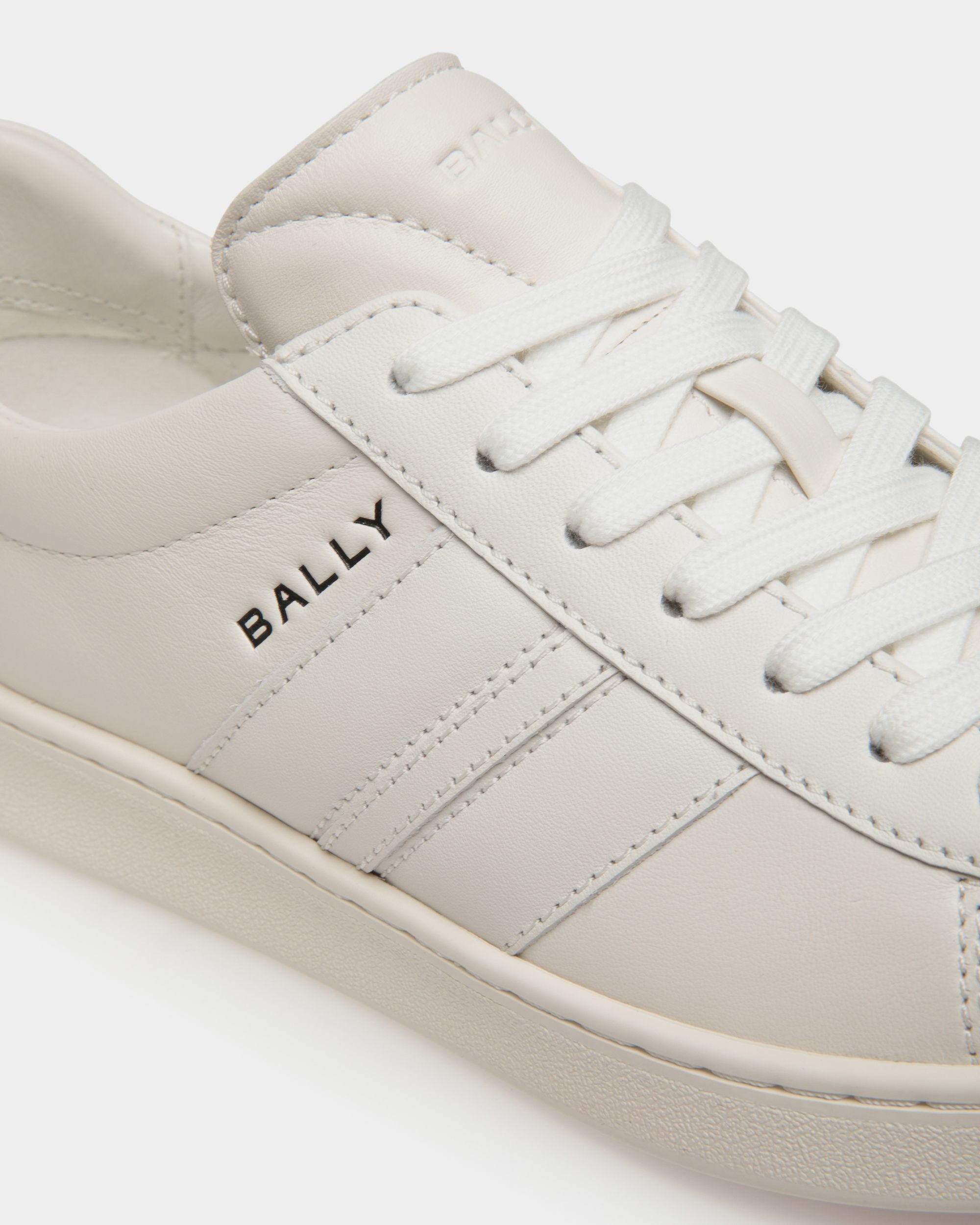 Zapatilla Tennis De Piel Blanca - Mujer - Bally - 06