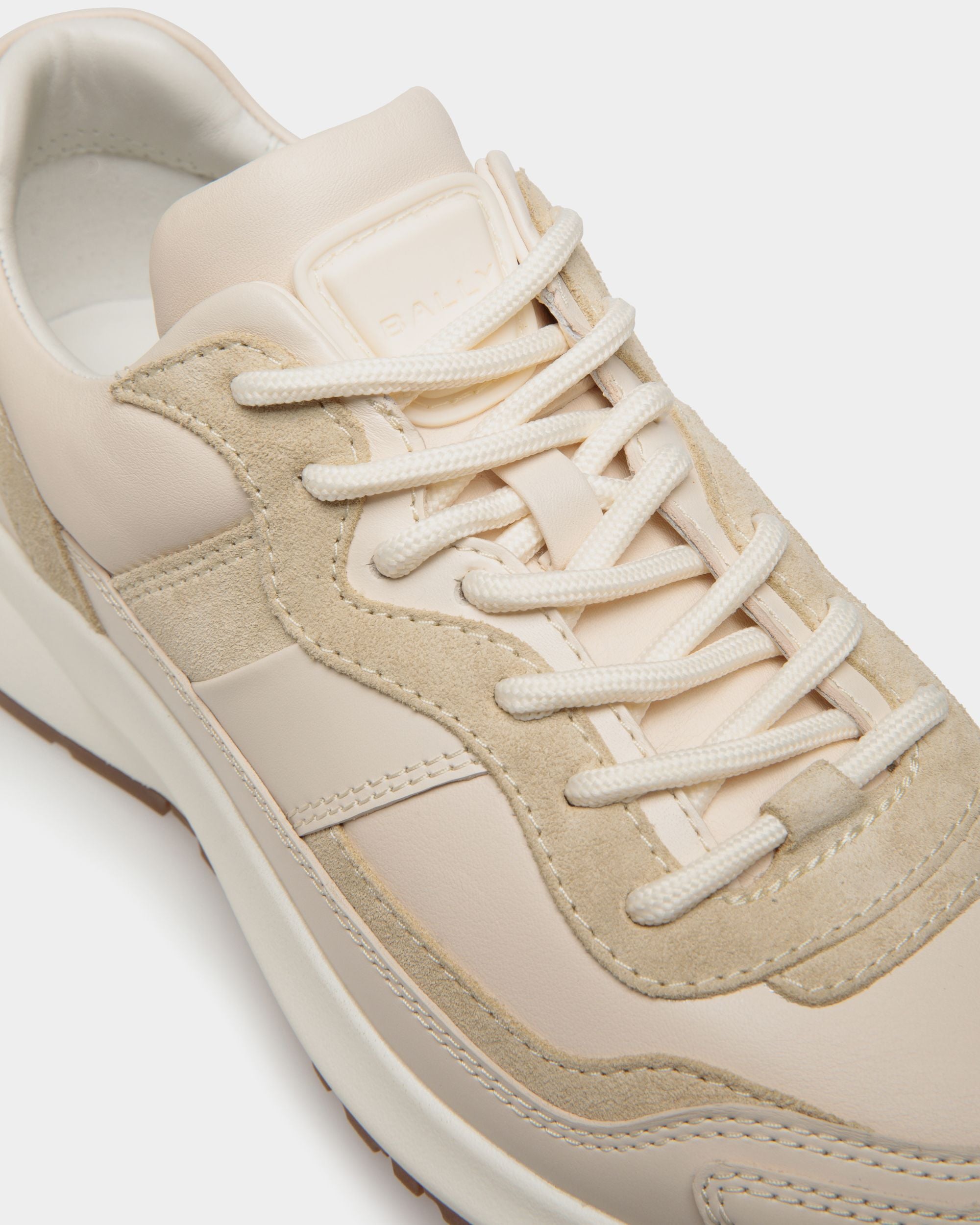 Zapatilla Outline De Piel Marfil Y Champagne - Mujer - Bally - 05