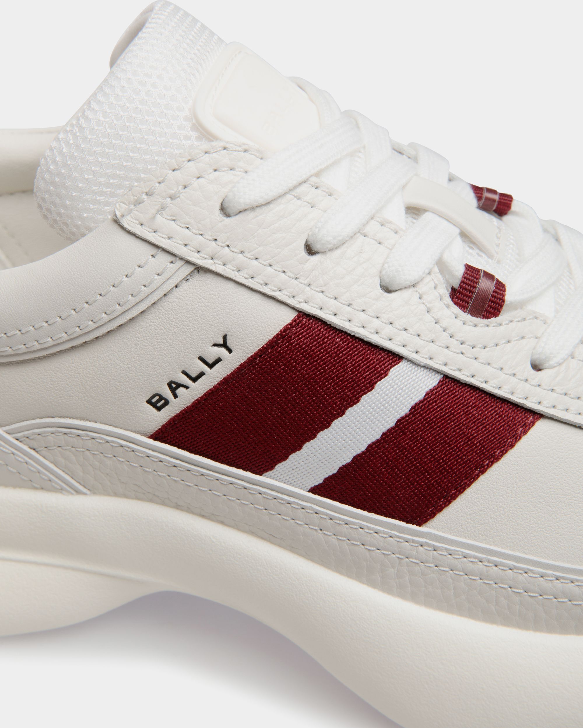 Dune Sneaker in White Leather with a Red Bally Ribbon - Mujer - Bally - 06