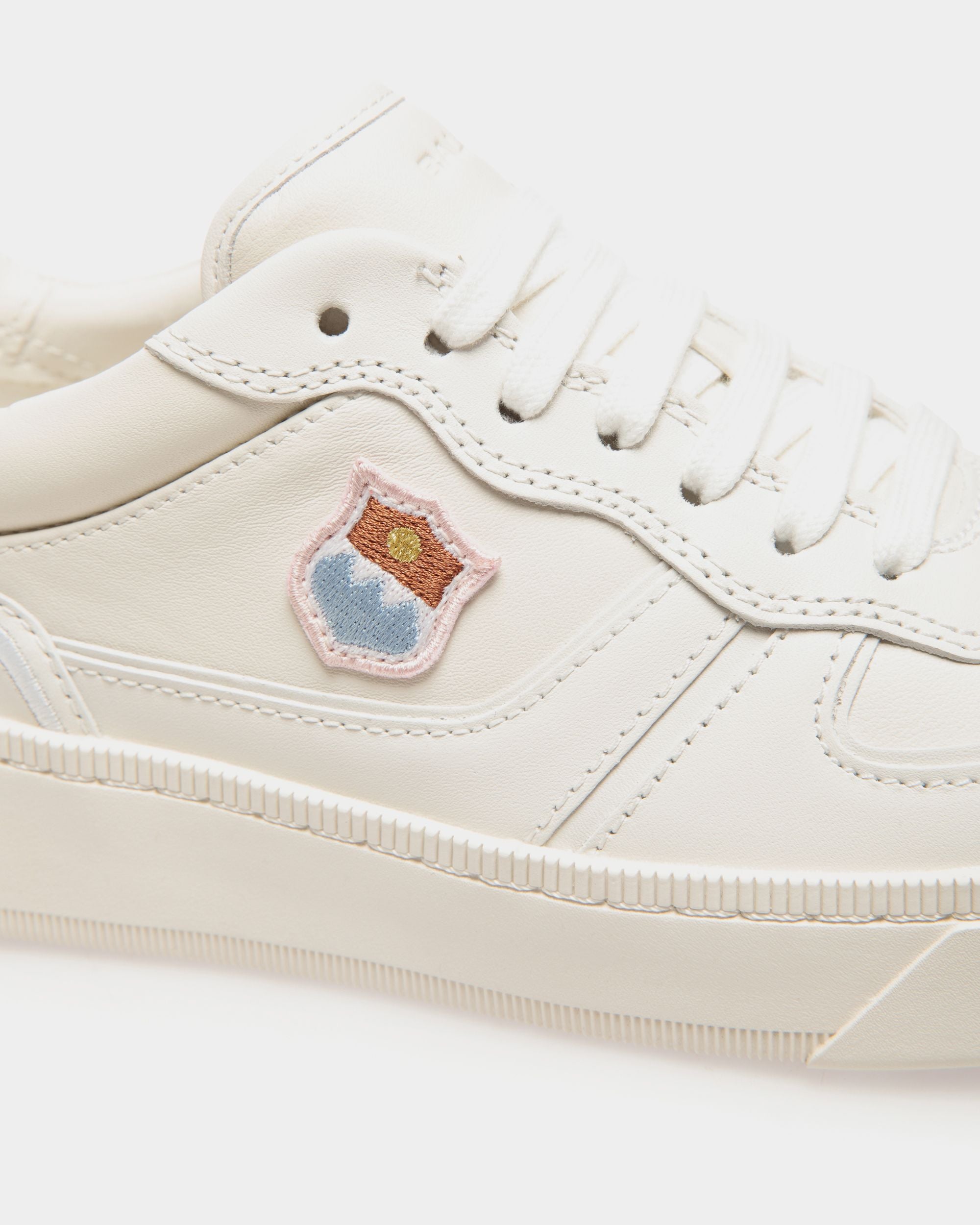 Zapatilla Raise De Piel Blanca - Mujer - Bally - 05