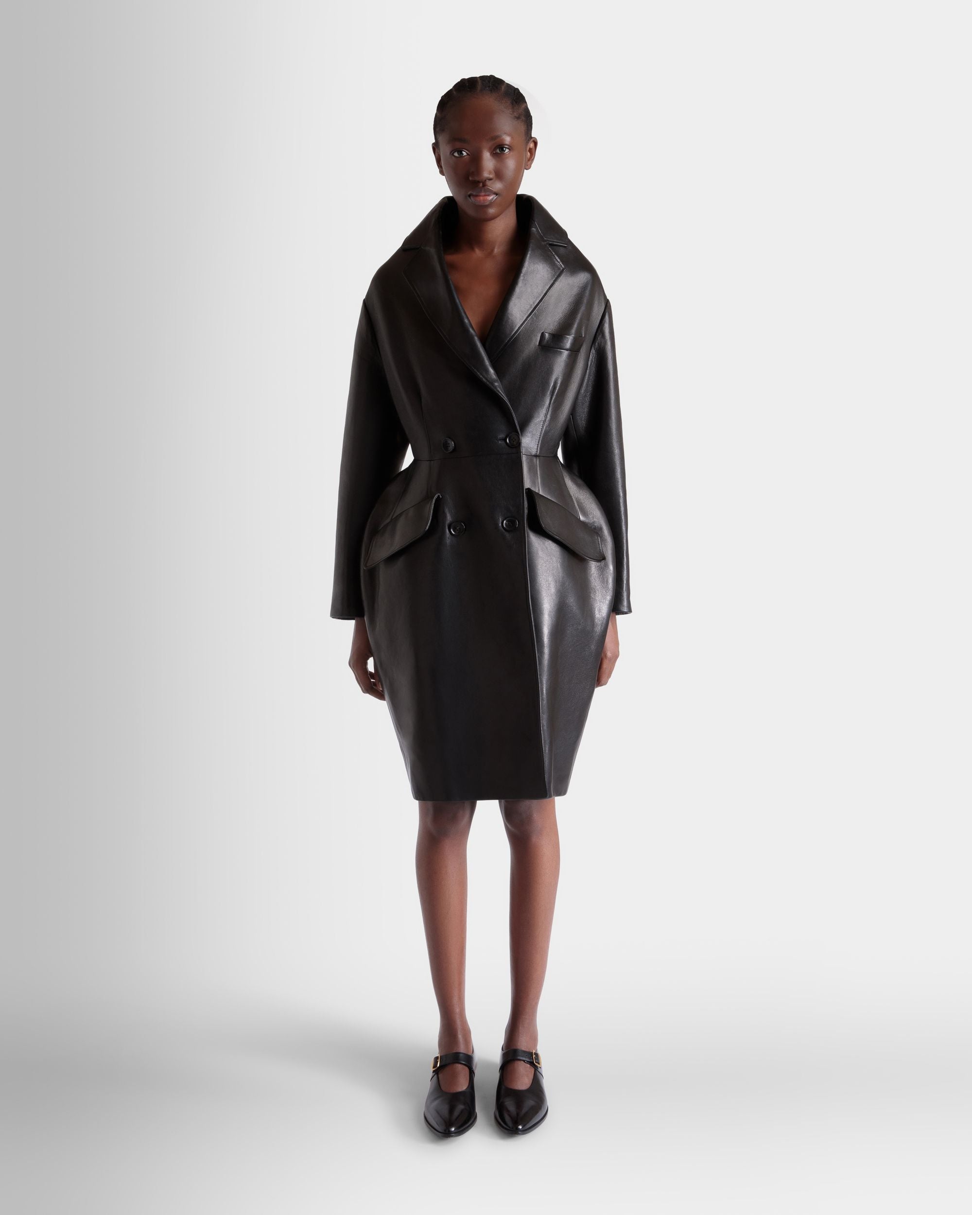 Coat in Black Leather - Women's - Bally - 02