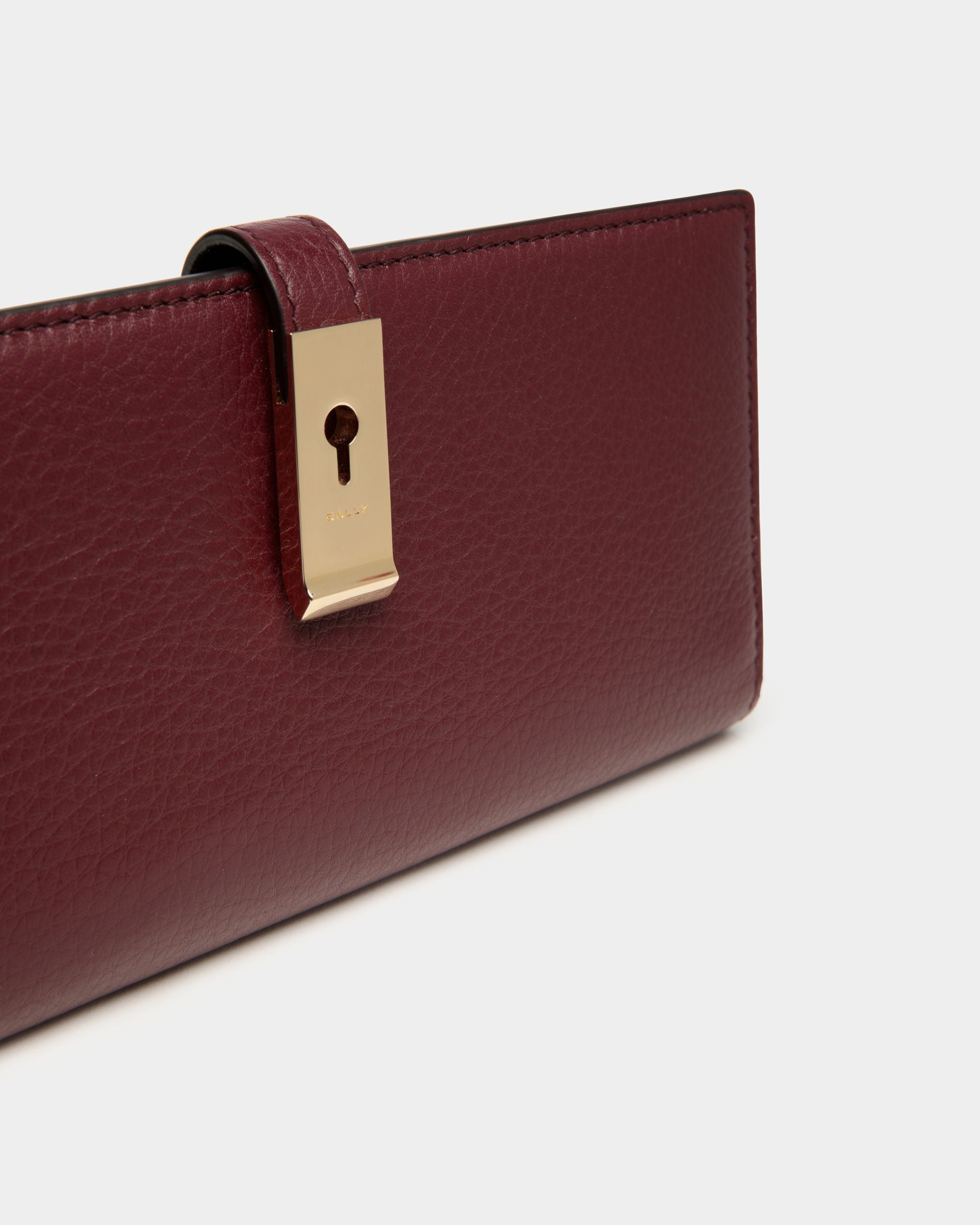 Lock Me  Long  Wallet in Andorra Grained Leather - Women's - Bally - 04