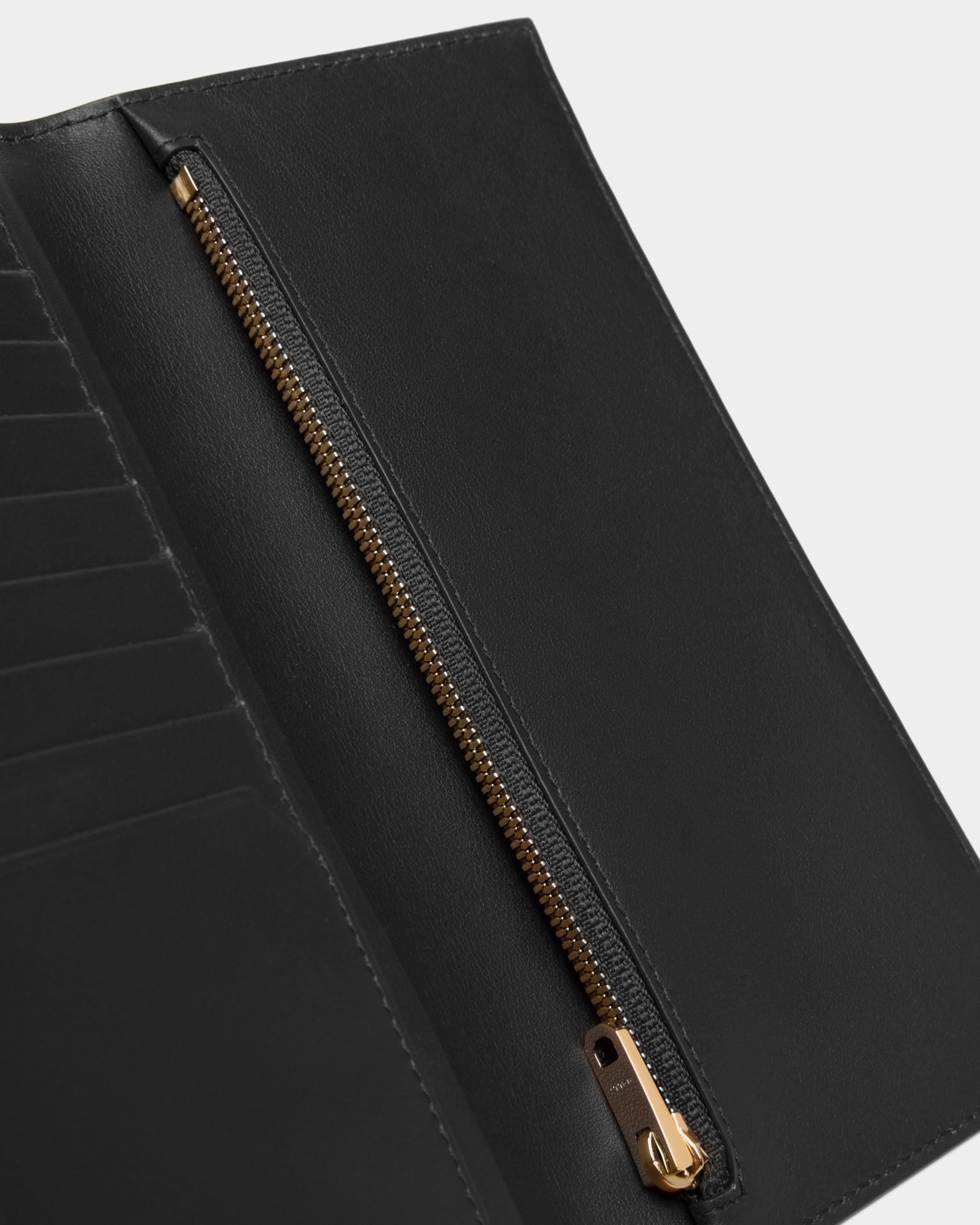Cartera Alargada Lock Me De Piel Granulada Negra - Mujer - Bally - 04