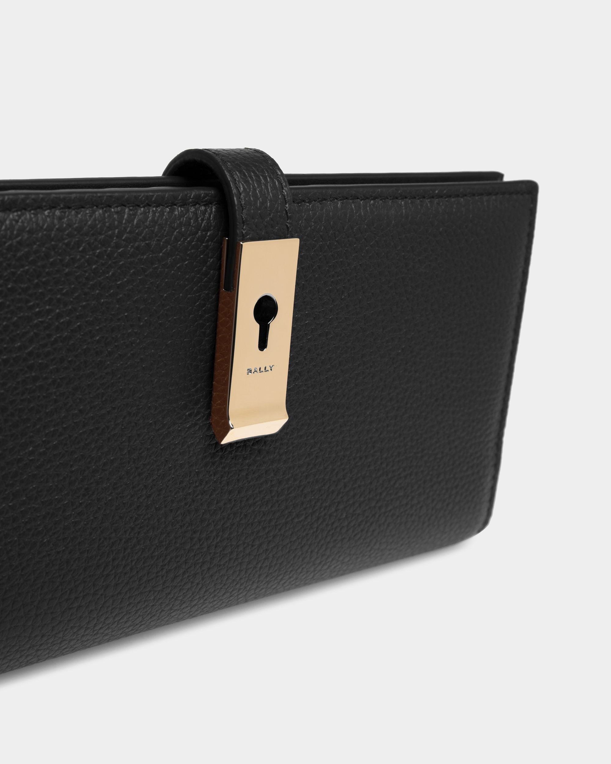 Cartera Alargada Lock Me De Piel Granulada Negra - Mujer - Bally - 05
