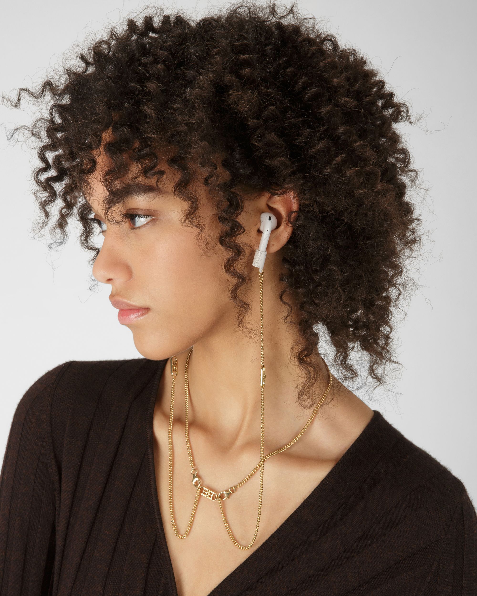 Boyo Metal Airpod Chain In Yellow Gold - Women's - Bally - 02