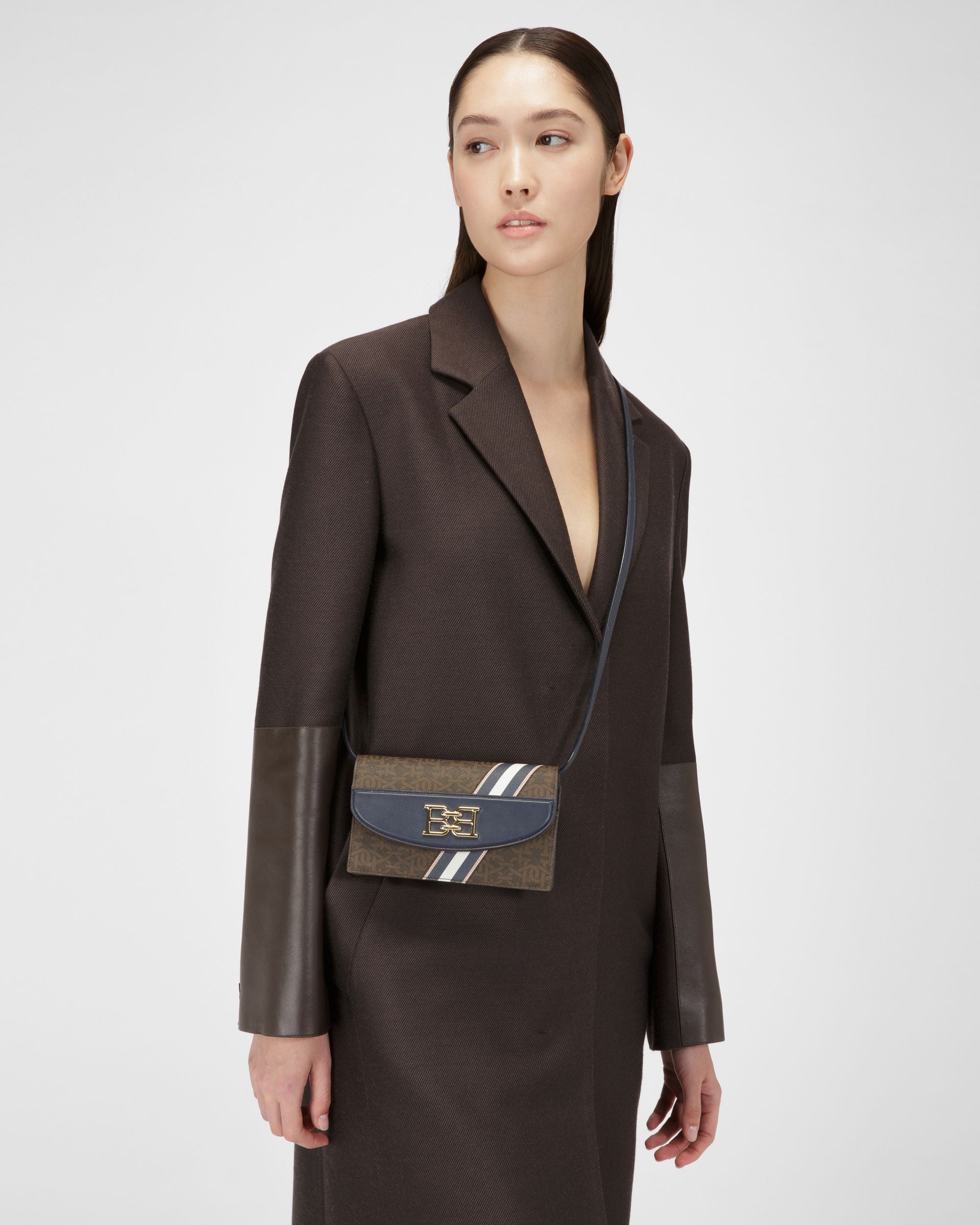 Beylor Tpu Phone Wallet In Brown - Women's - Bally - 02