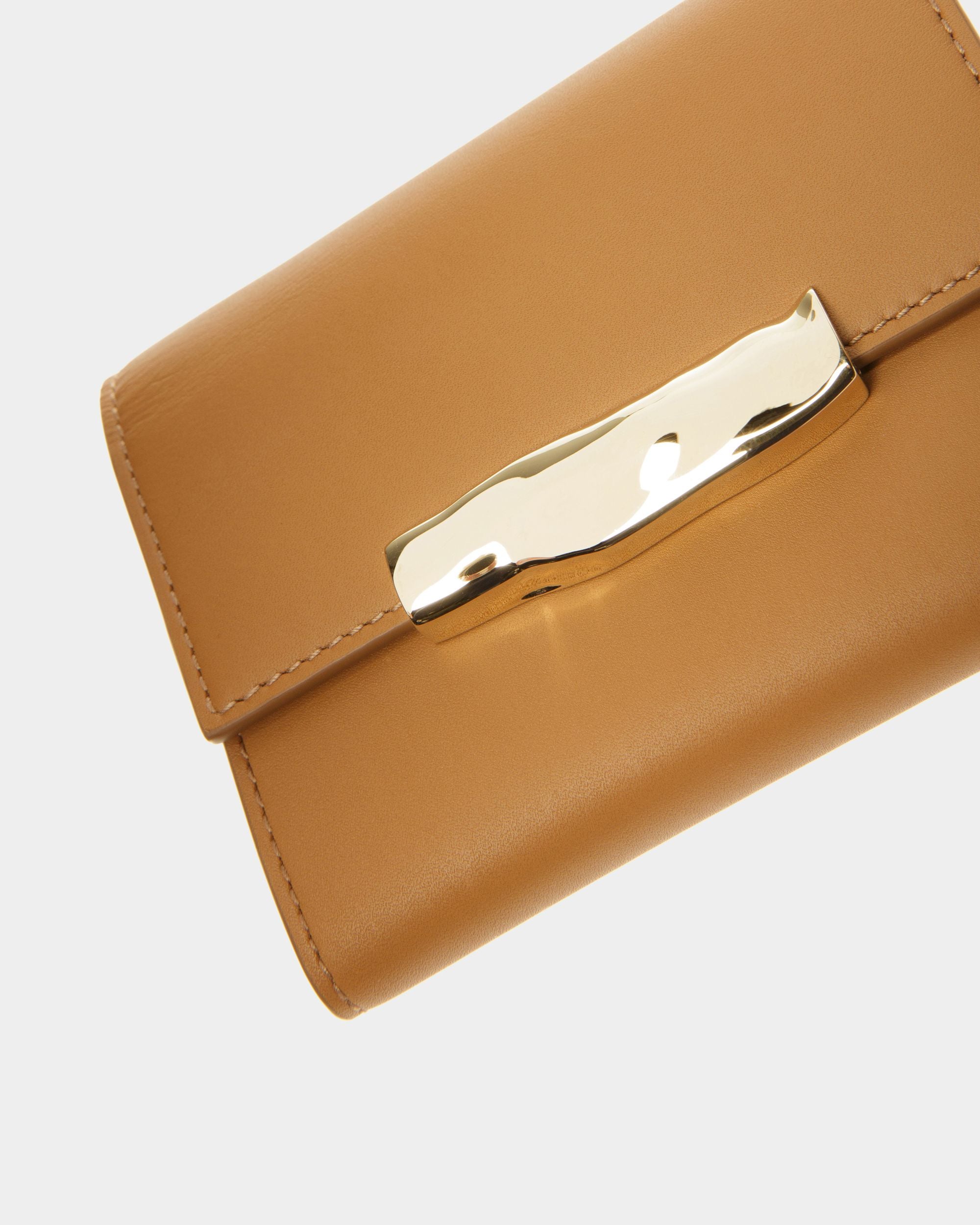 Cartera Baroque De Piel Color Desierto - Mujer - Bally - 04