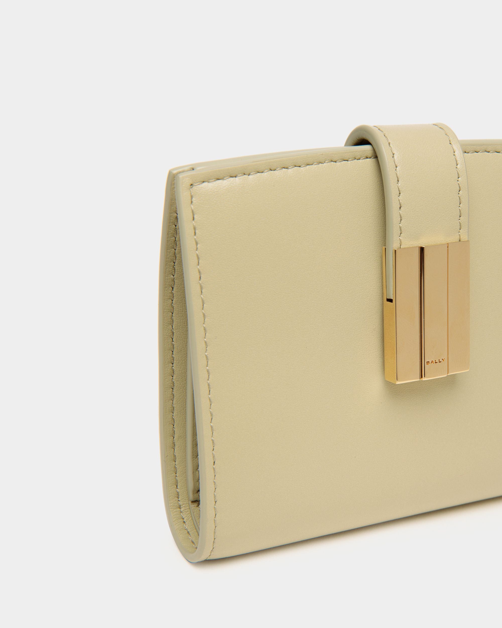 Cartera Ollam De Piel Light Green - Mujer - Bally - 04