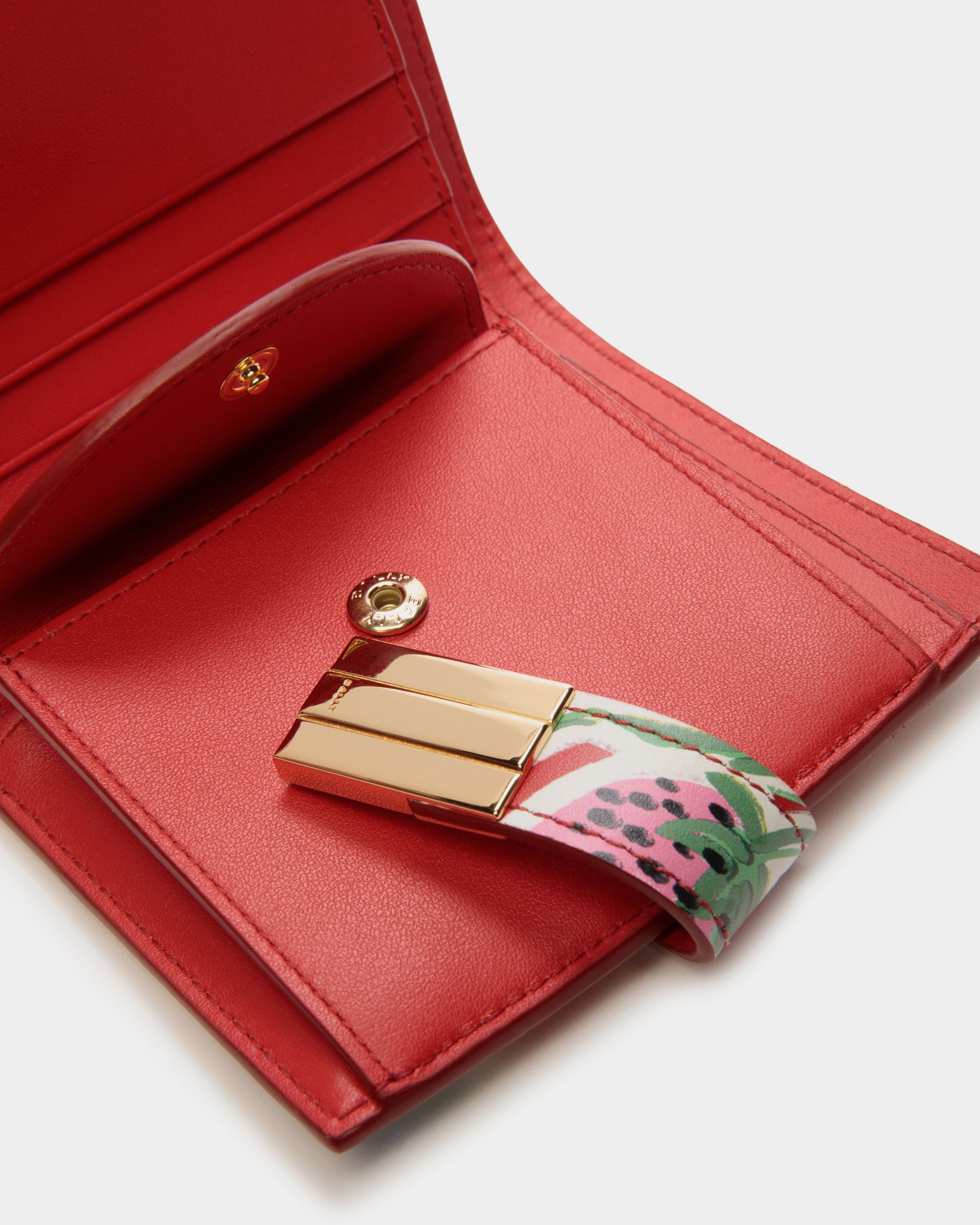 Cartera Ollam De Piel Con Estampado Strawberry - Mujer - Bally - 04