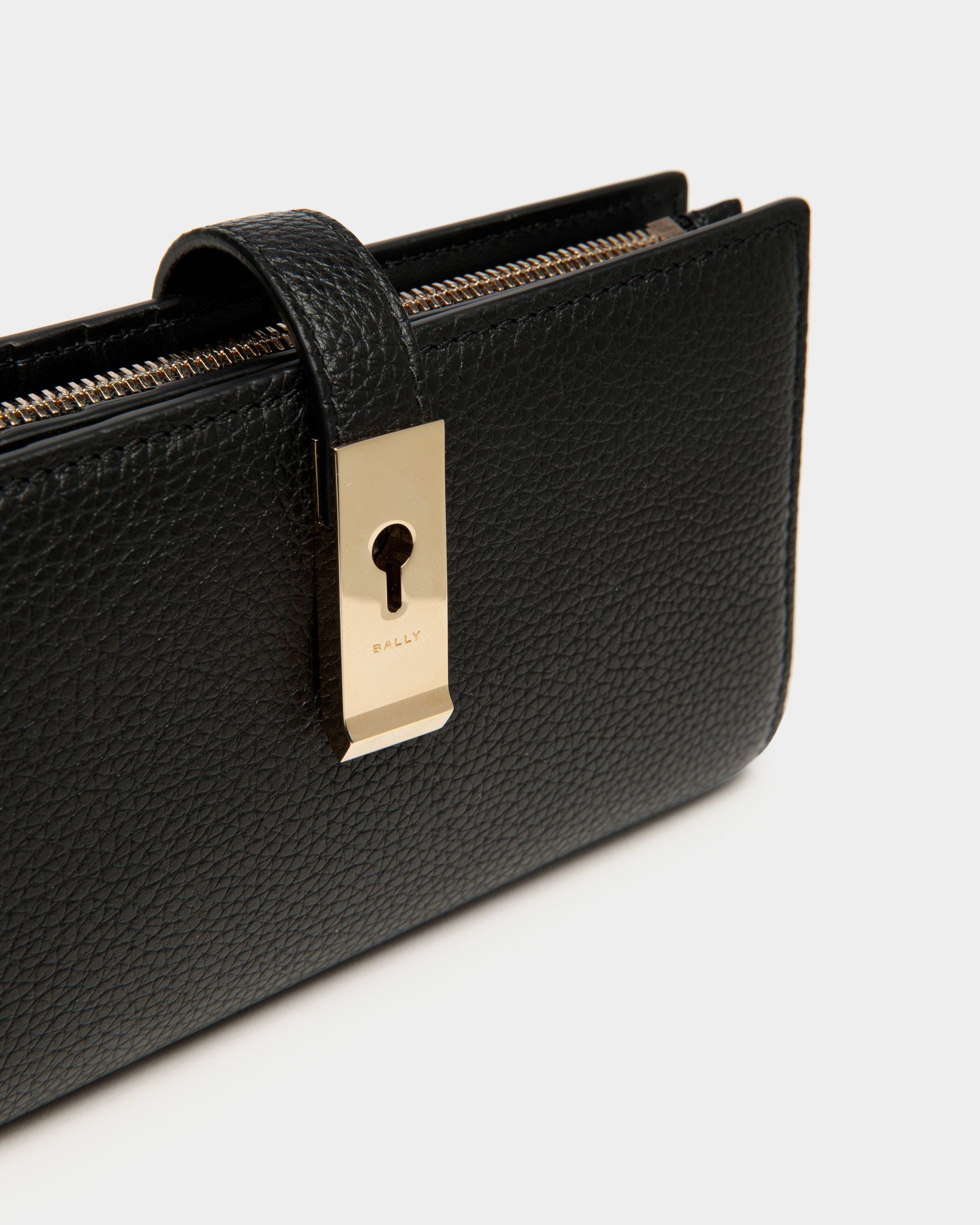 Lock Me Long Wallet In Black Grained Leather - Women's - Bally - 04