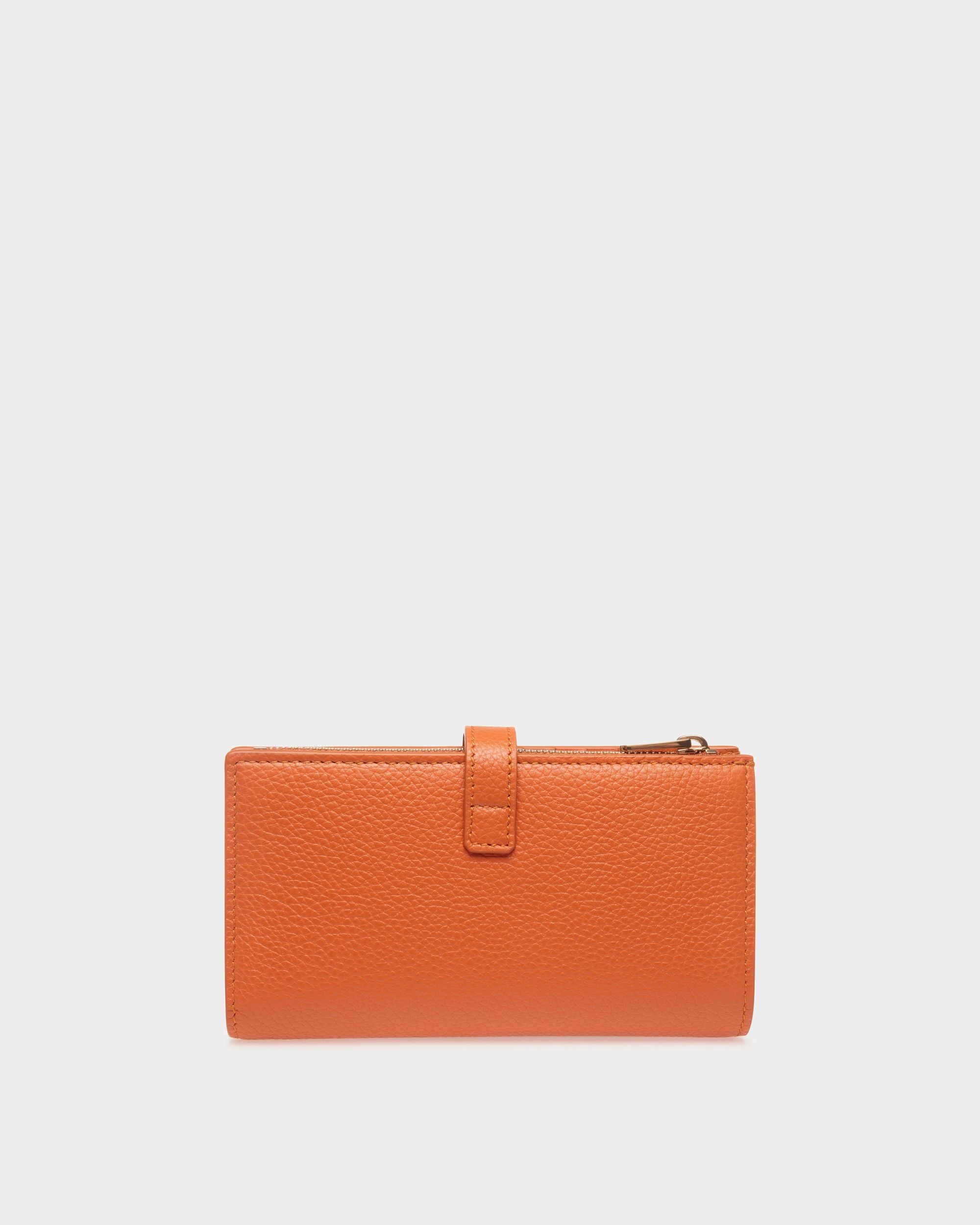 Cartera Alargada Lock Me De Piel Granulada Koi Orange - Mujer - Bally - 02