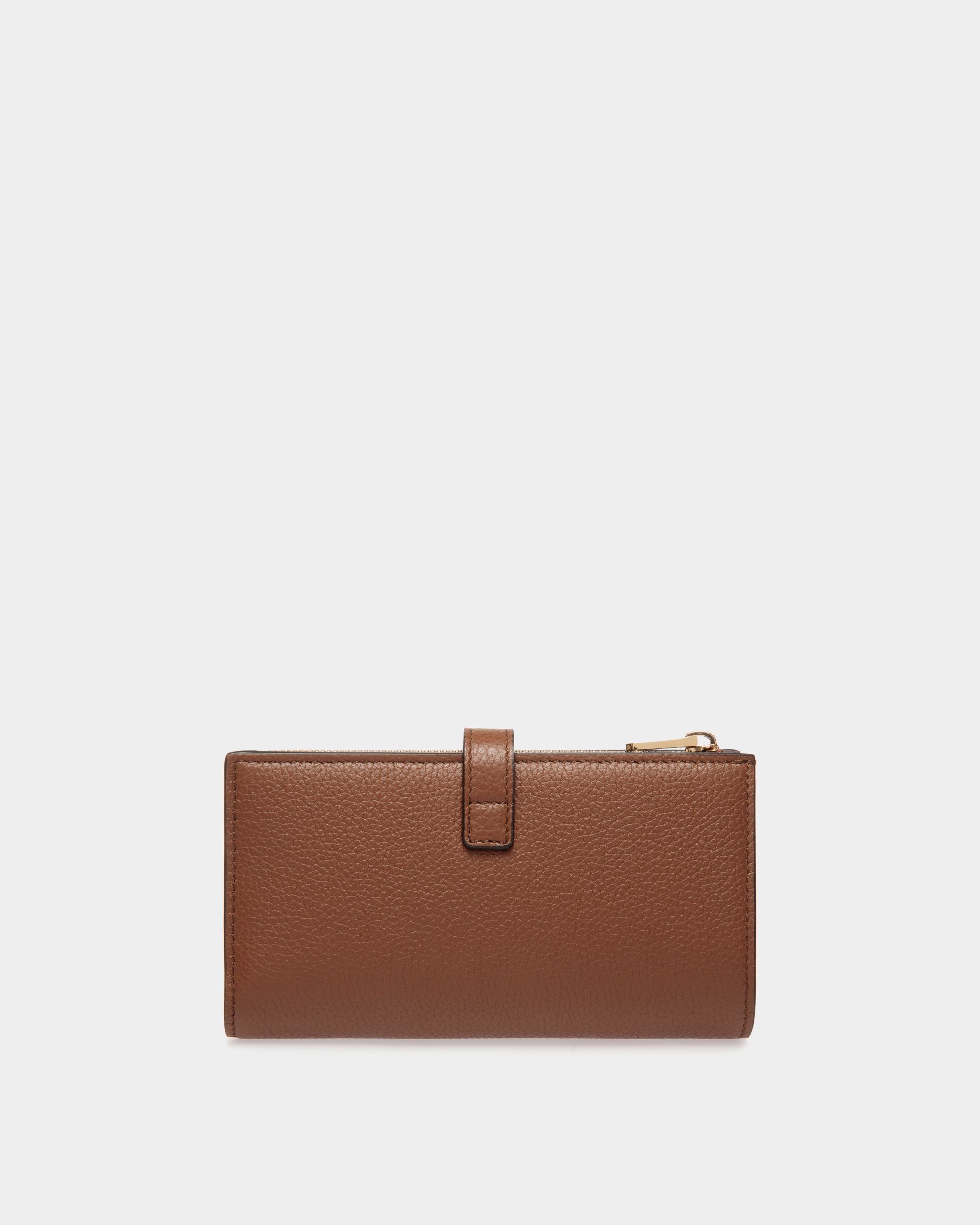 Cartera Alargada Lock Me De Piel Granulada Marrón - Mujer - Bally - 02