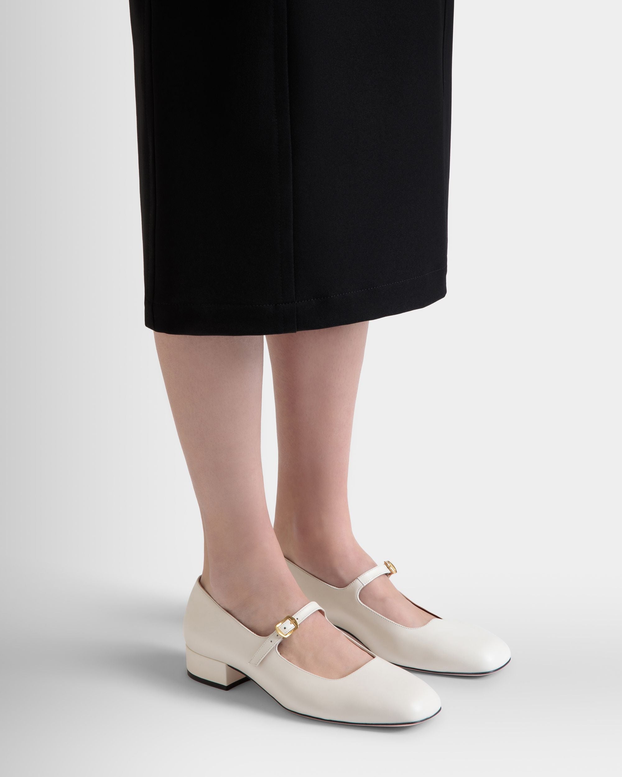 Zapato De Salón Ballyrina De Piel Blanca - Mujer - Bally - 02