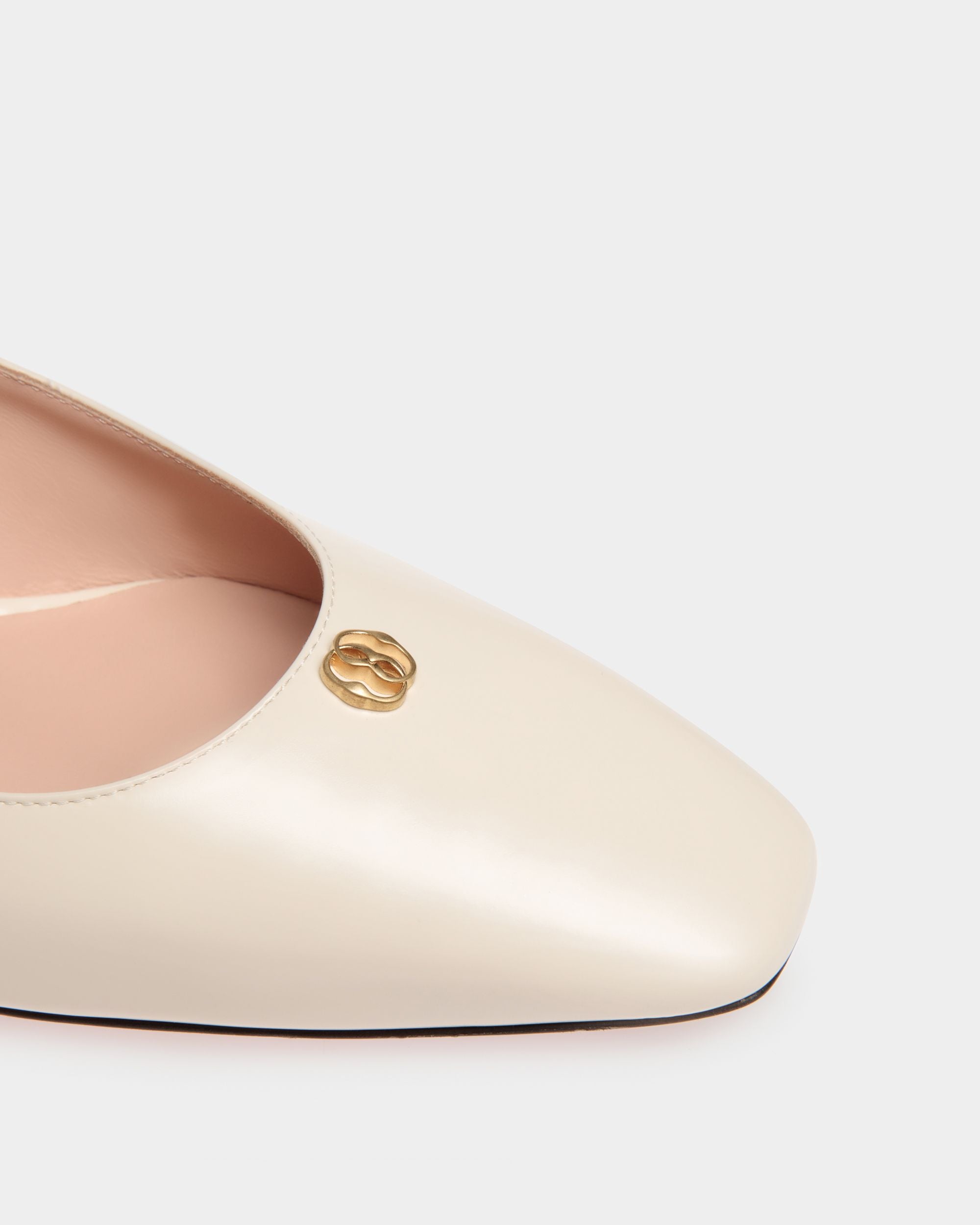 Zapato Destalonado Sylt De Piel En Blanco - Mujer - Bally - 04