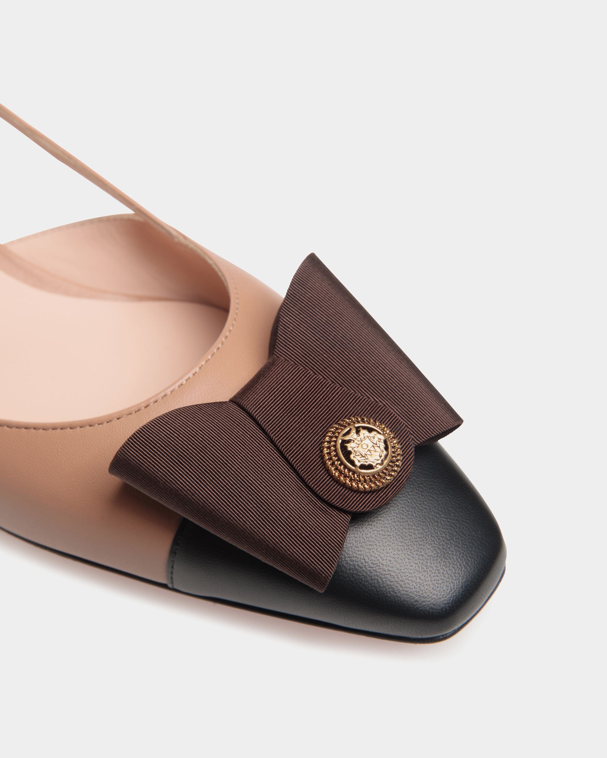 Zapato De Salón Destalonado B-Bow De Piel Praline Beige - Mujer - Bally - 06