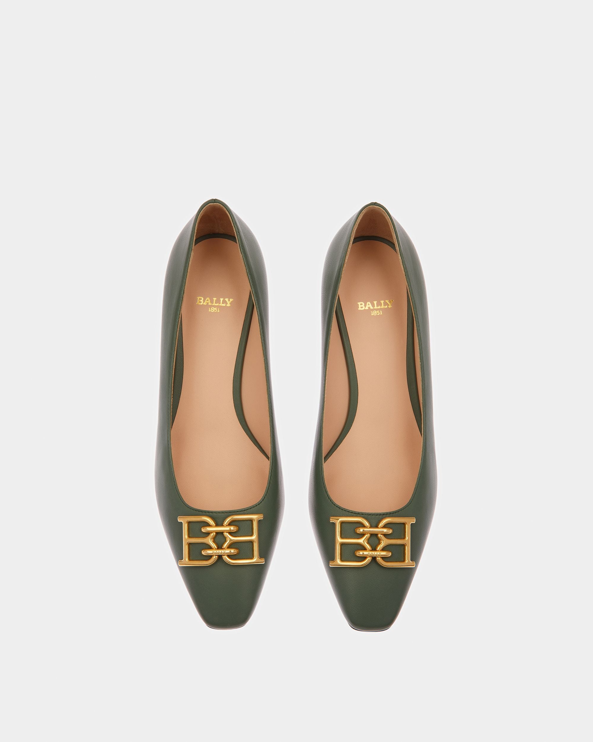 Evanca Zapatos De Salón De Piel En Salvia - Mujer - Bally - 02