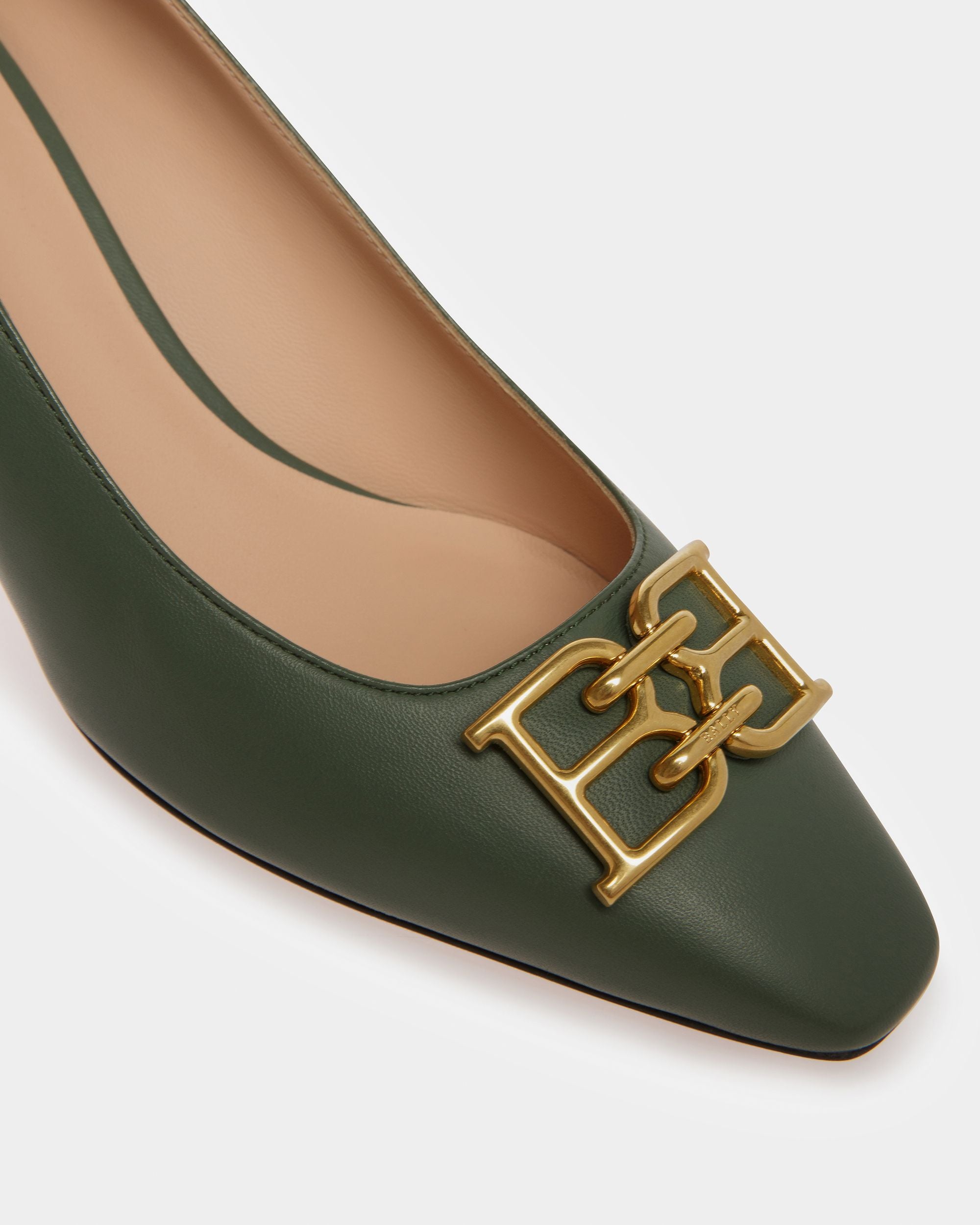 Evanca Zapatos De Salón De Piel En Salvia - Mujer - Bally - 04