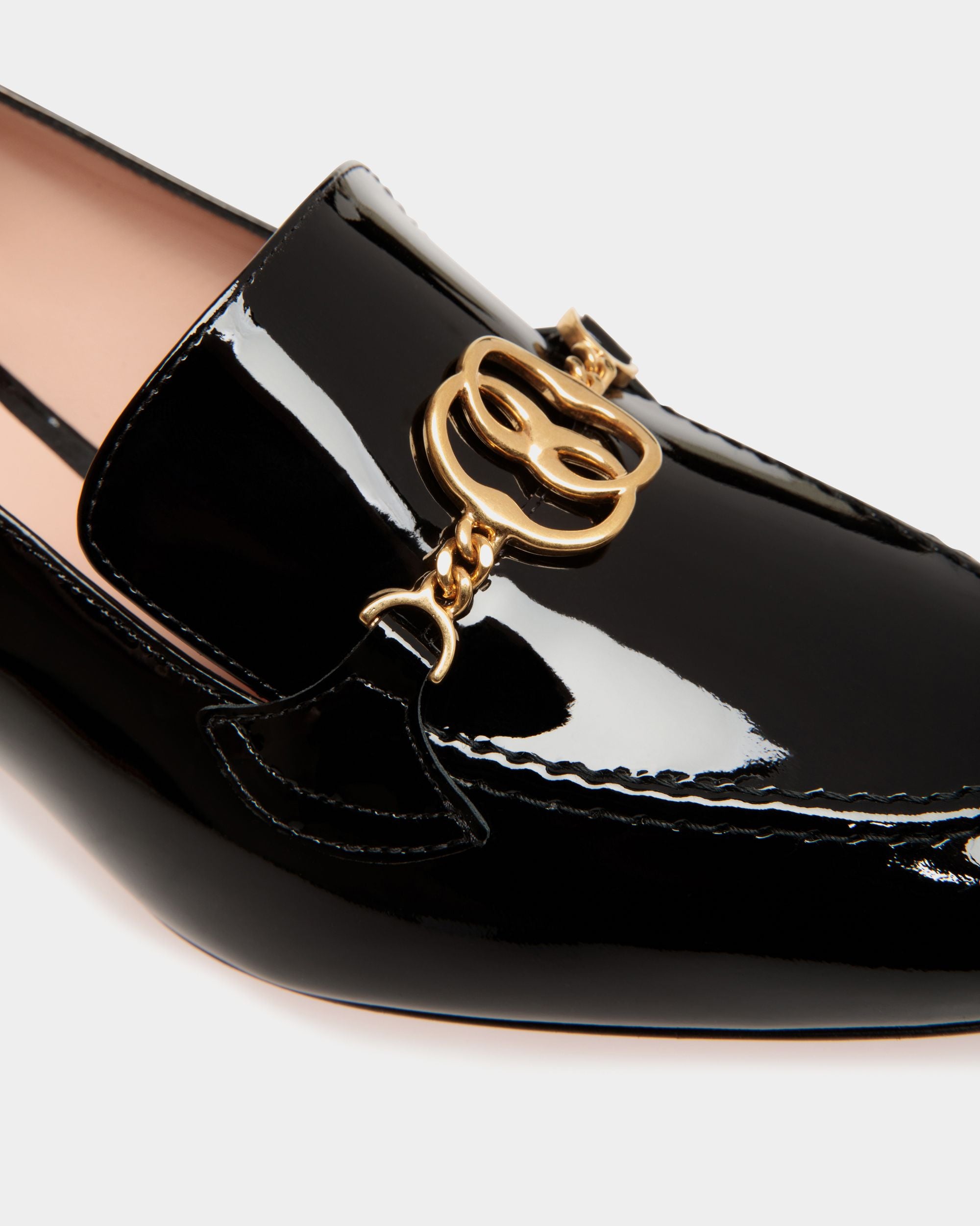 Zapato De Salón Daily Emblem De Charol Negro - Mujer - Bally - 05