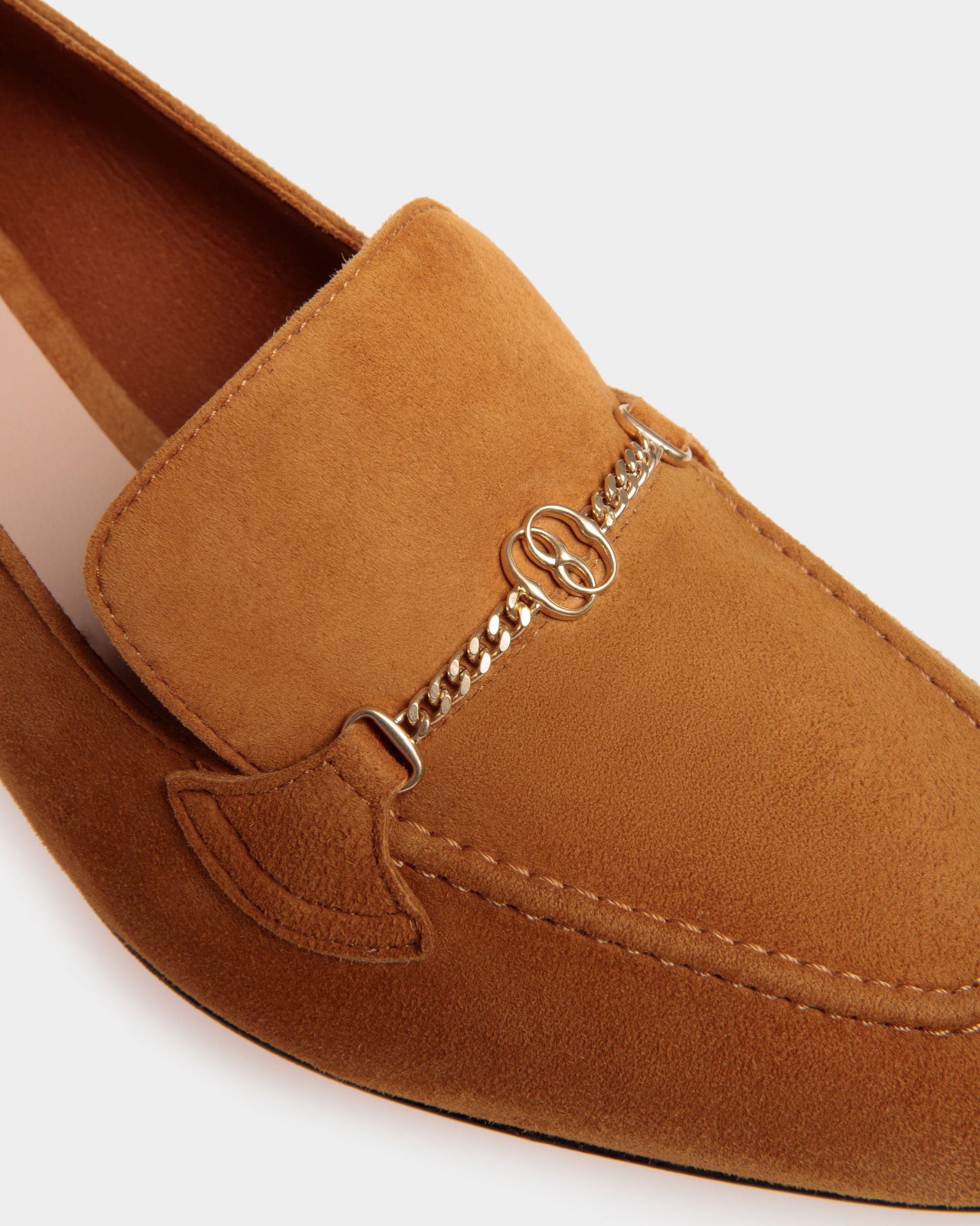 Daily Emblem Pump in Brown Suede - Women's - Bally - 04
