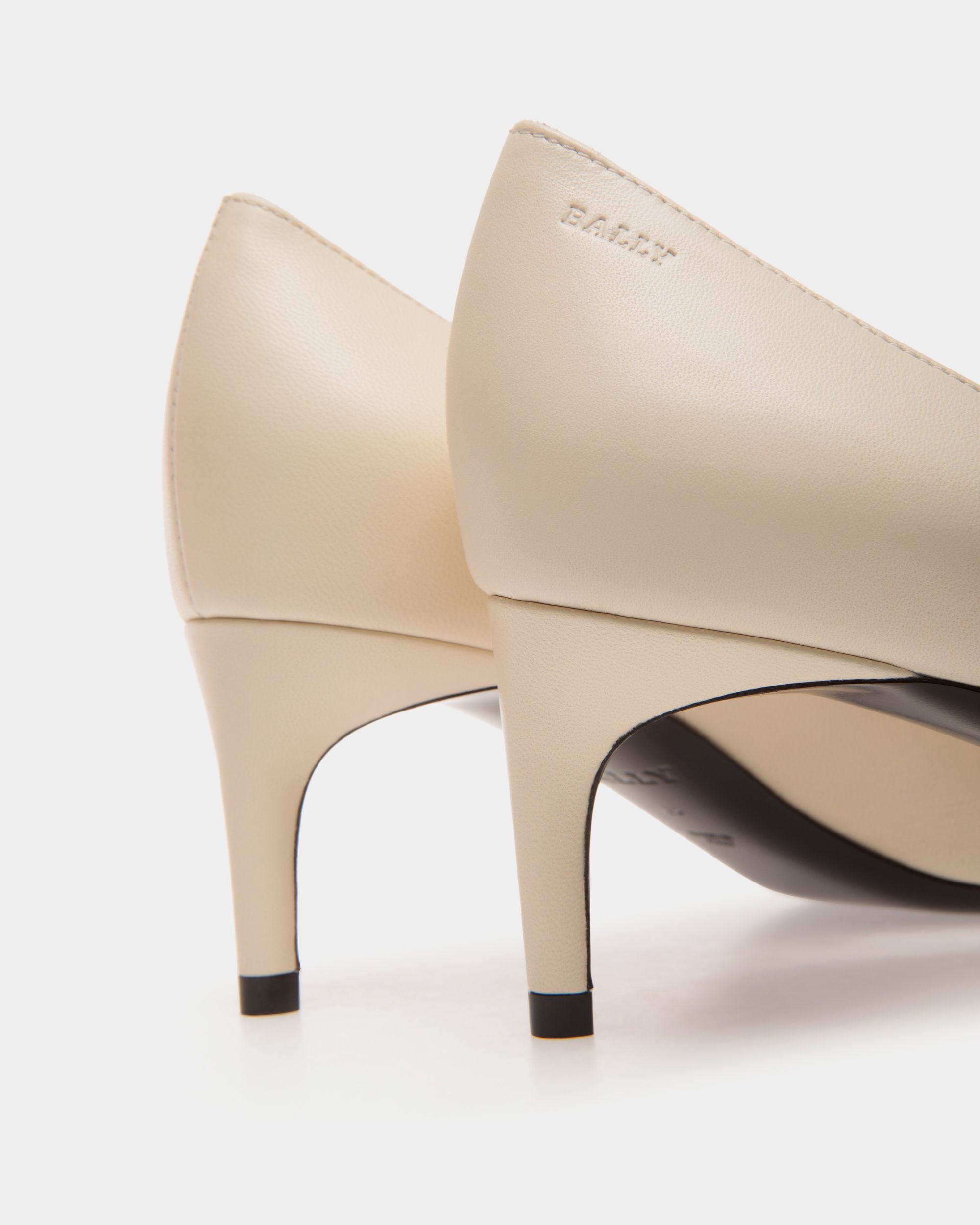 Pump In White Lamb - Women's - Bally - 05