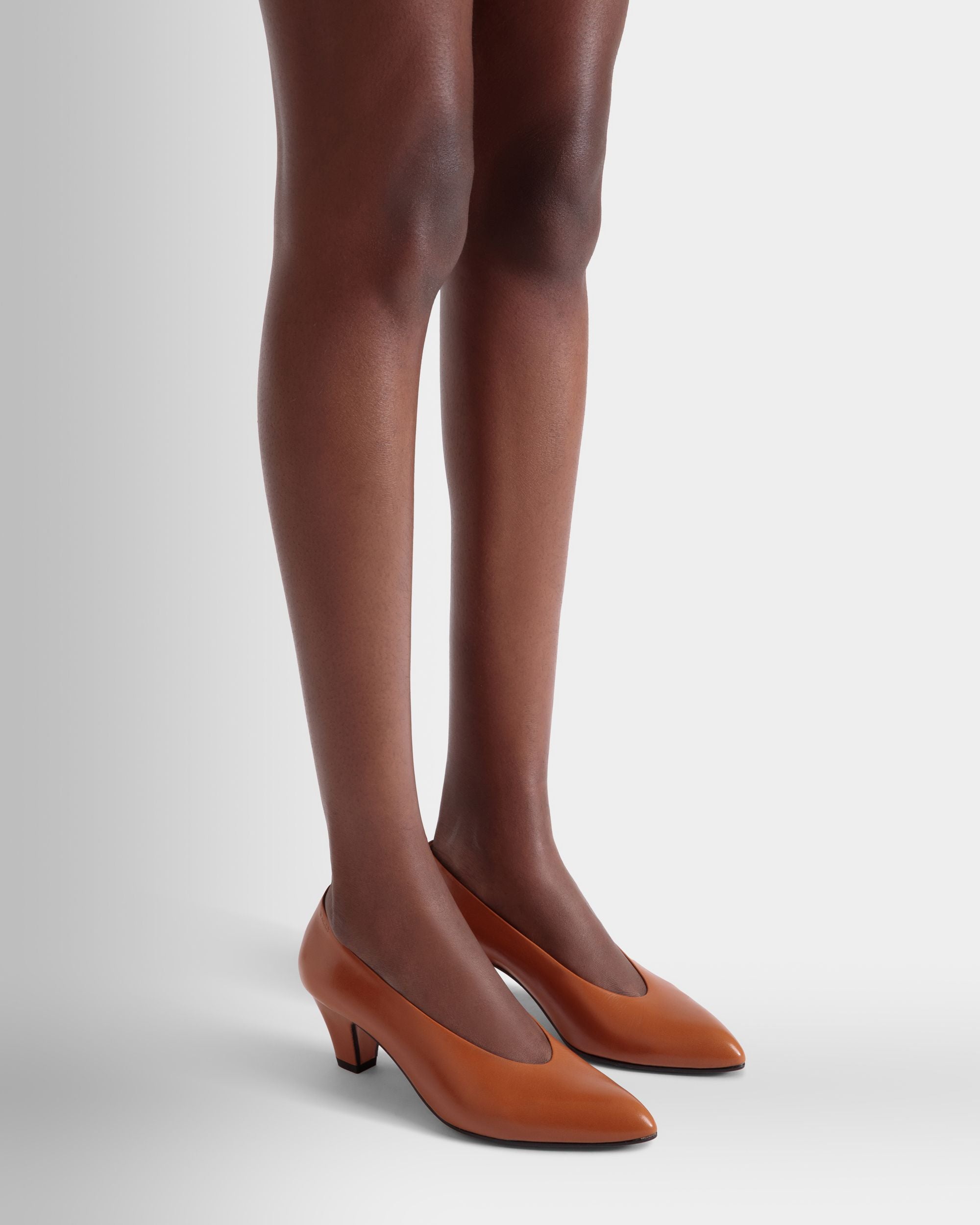 Zapato De Salón Alva De Piel Marrón - Mujer - Bally - 02