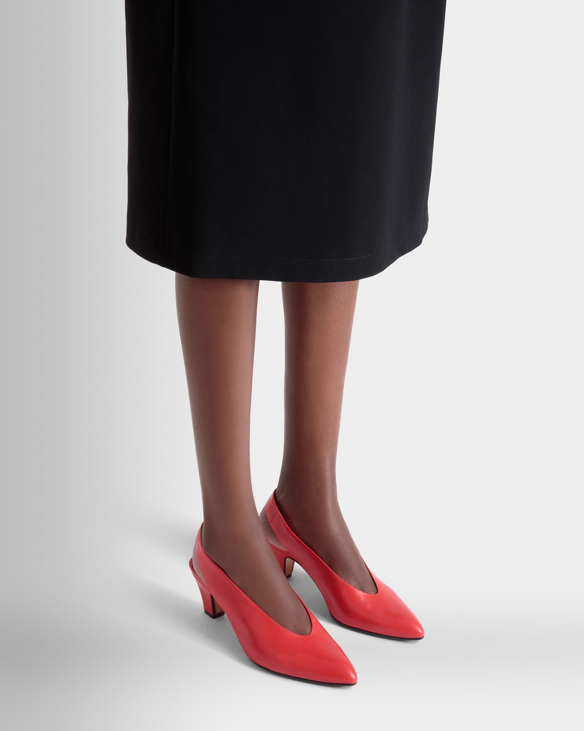 Zapato De Salón Alva En Piel Color Rojo - Mujer - Bally - 02