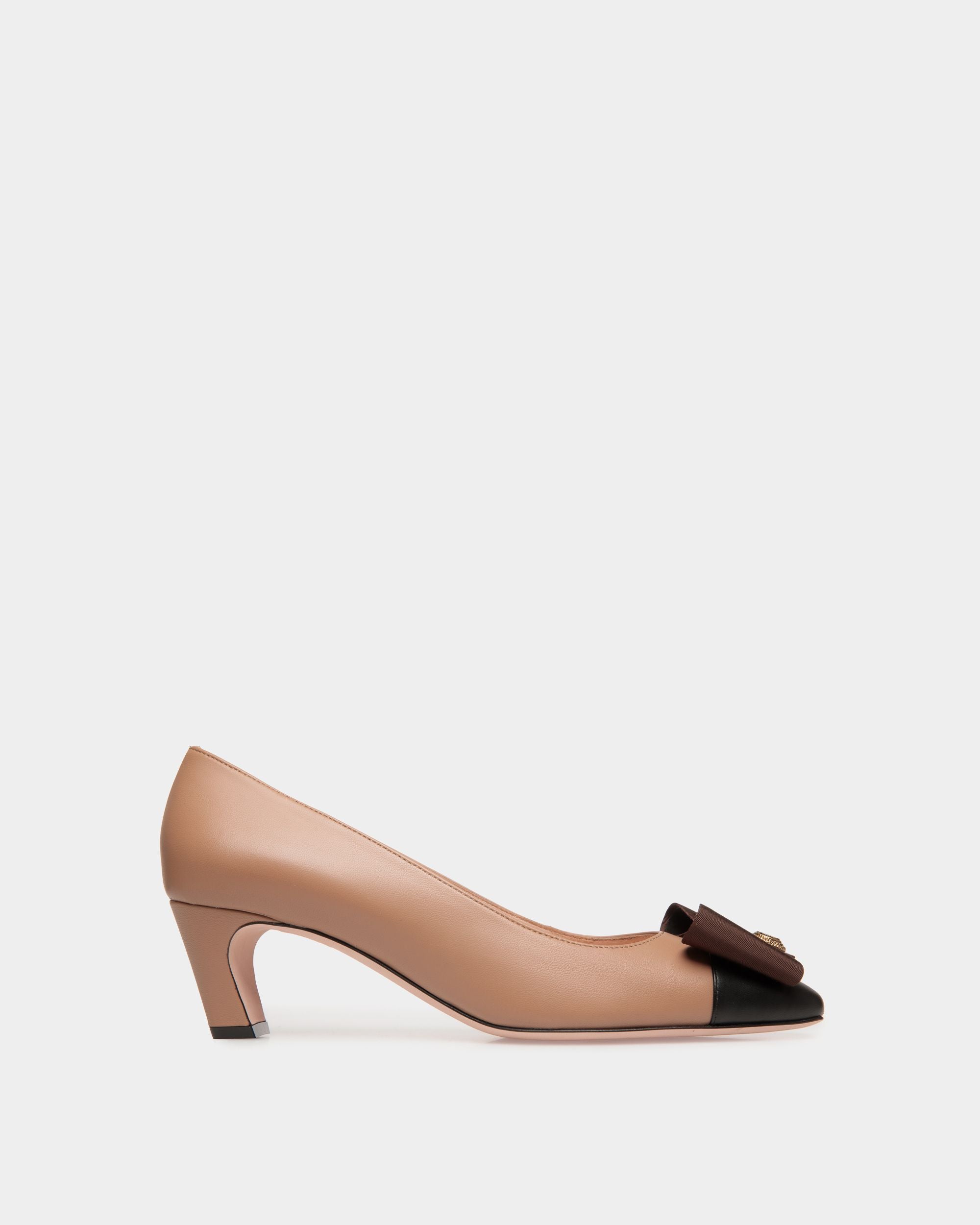 B-Bow Pump in Praline Beige Leather - Women's - Bally - 01