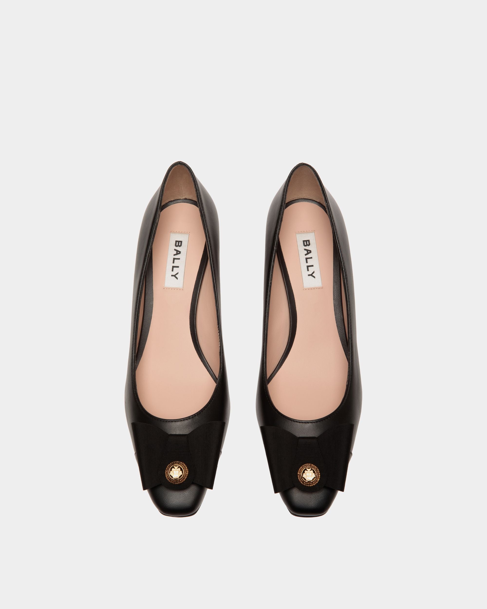 B-Bow Pump in Black Leather - Women's - Bally - 04