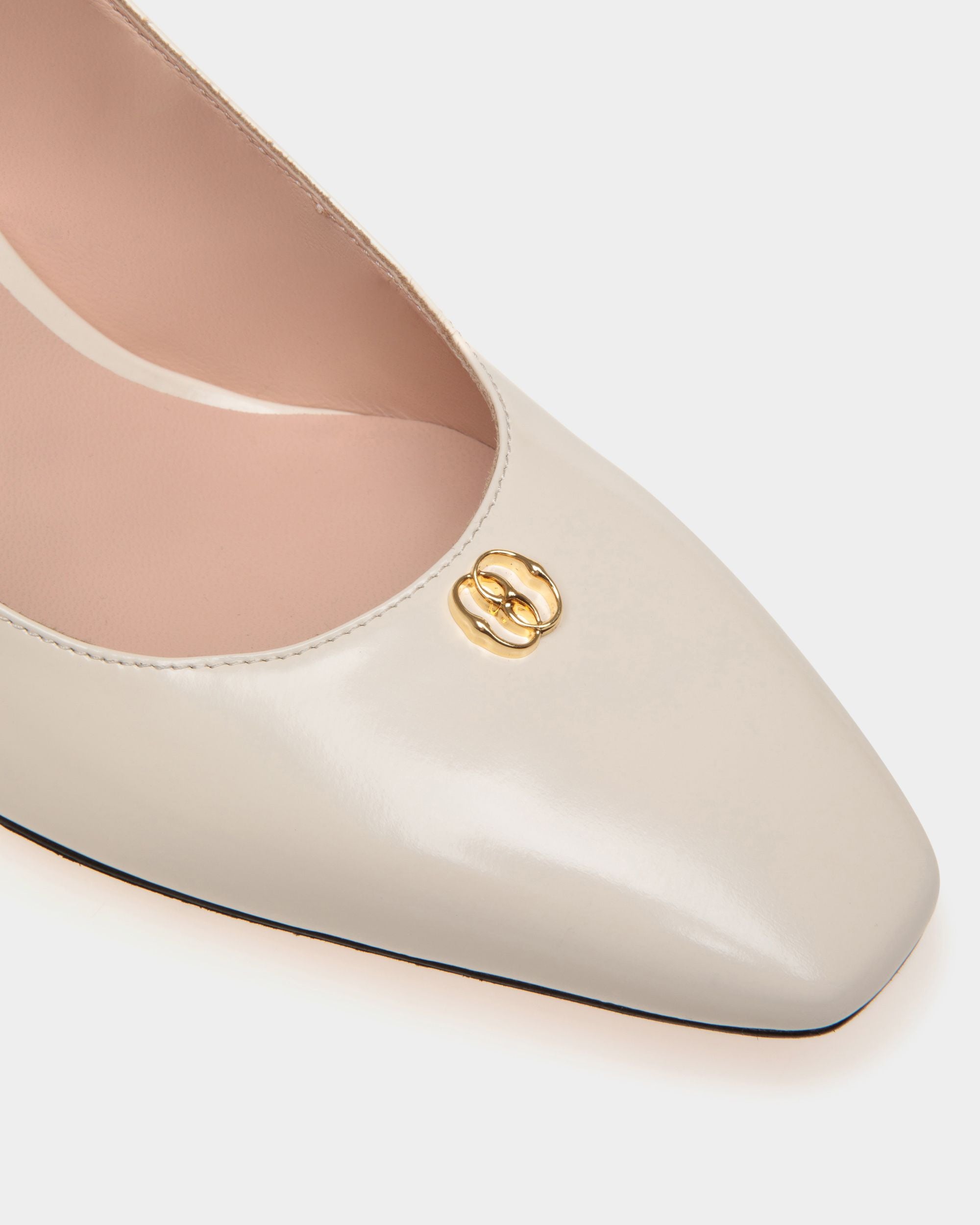 Zapato Destalonado Sylt De Piel En Blanco - Mujer - Bally - 04