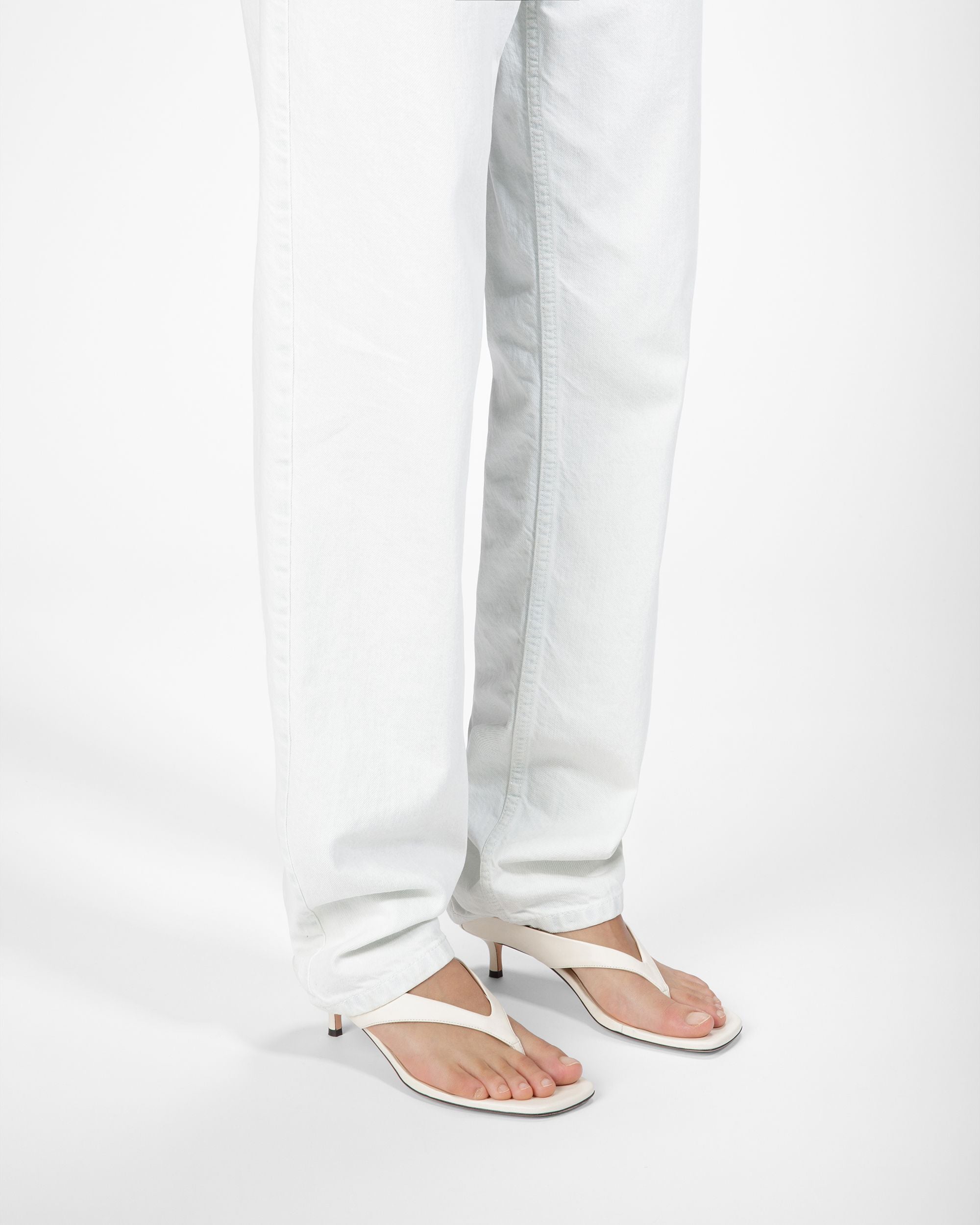 Nyna Sandalias De Piel Color Hueso - Mujer - Bally - 06