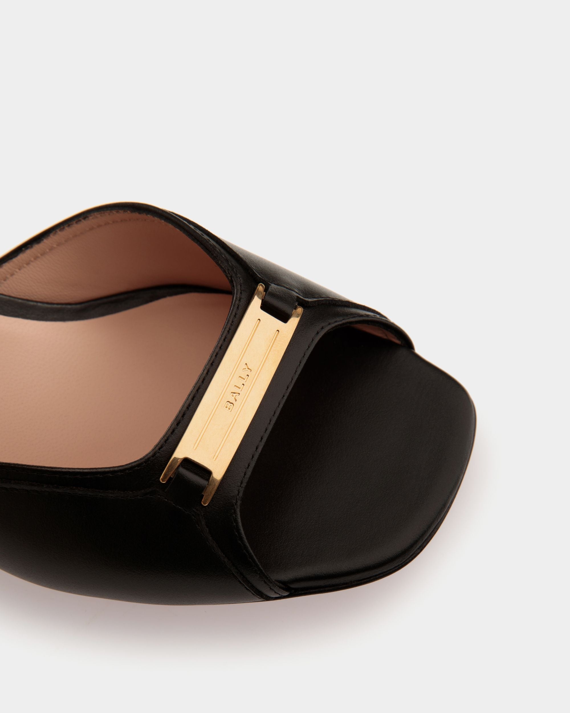 Sandalia Deco De Piel Negra - Mujer - Bally - 06